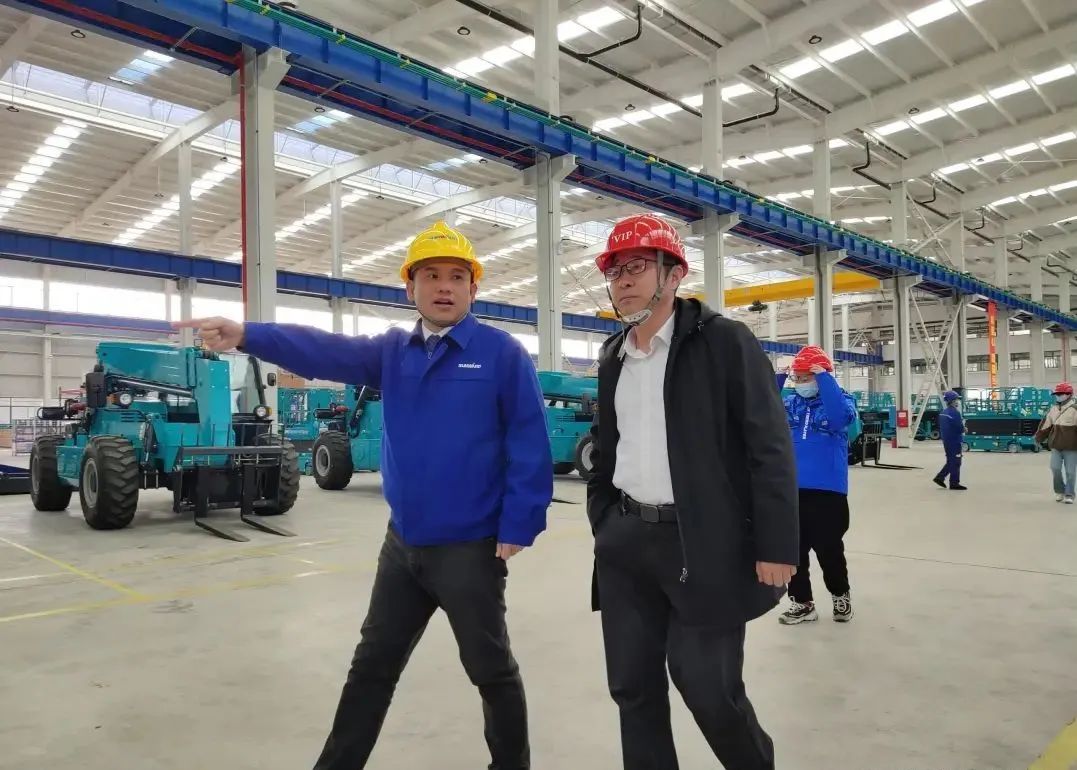 吹响复工“冲锋号”，，，，，，全力冲刺“开门红”！永利集团官网智能高空机械复工复产举行时