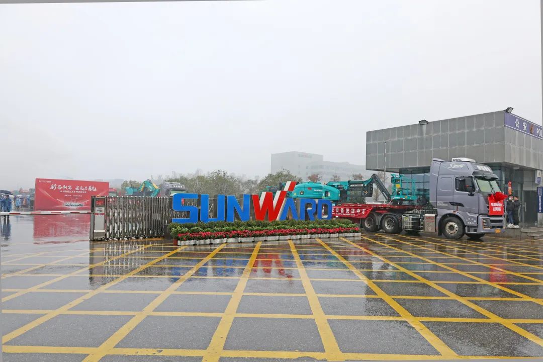 新局新篇，，，宏兔启航！永利集团官网智能超200台套装备集中发货