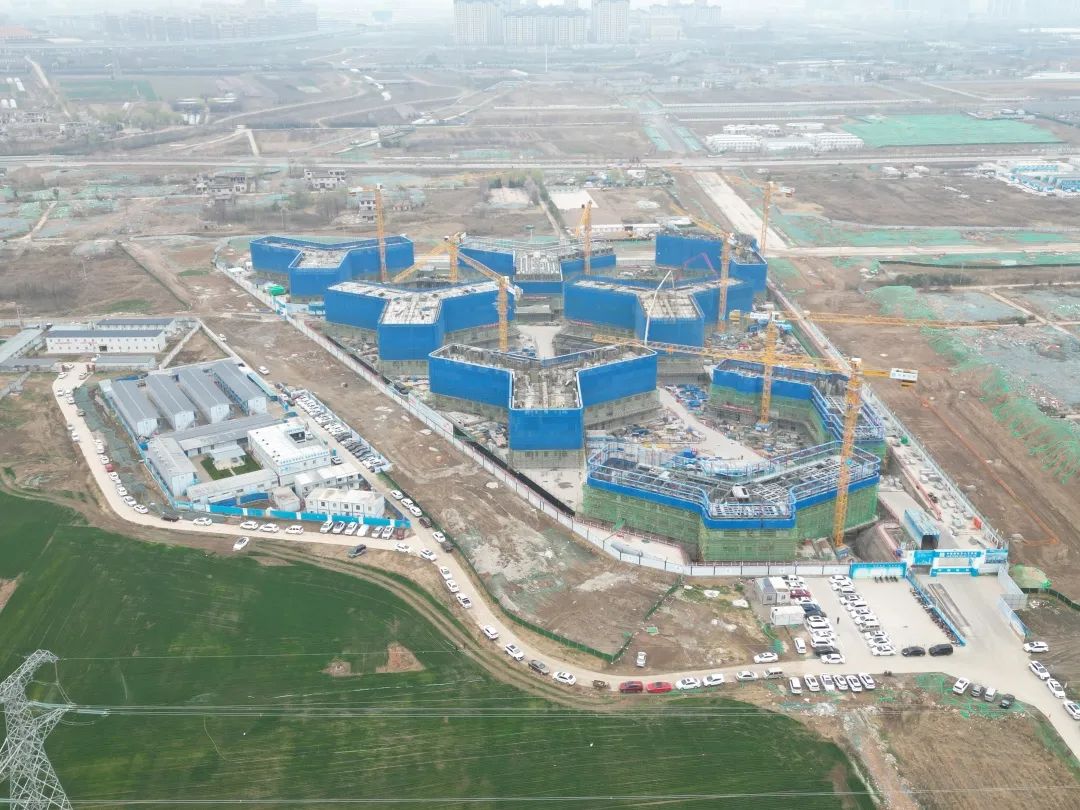 郁勃西北！永利集团官网江麓修建起重机械助建西安都会经济圈