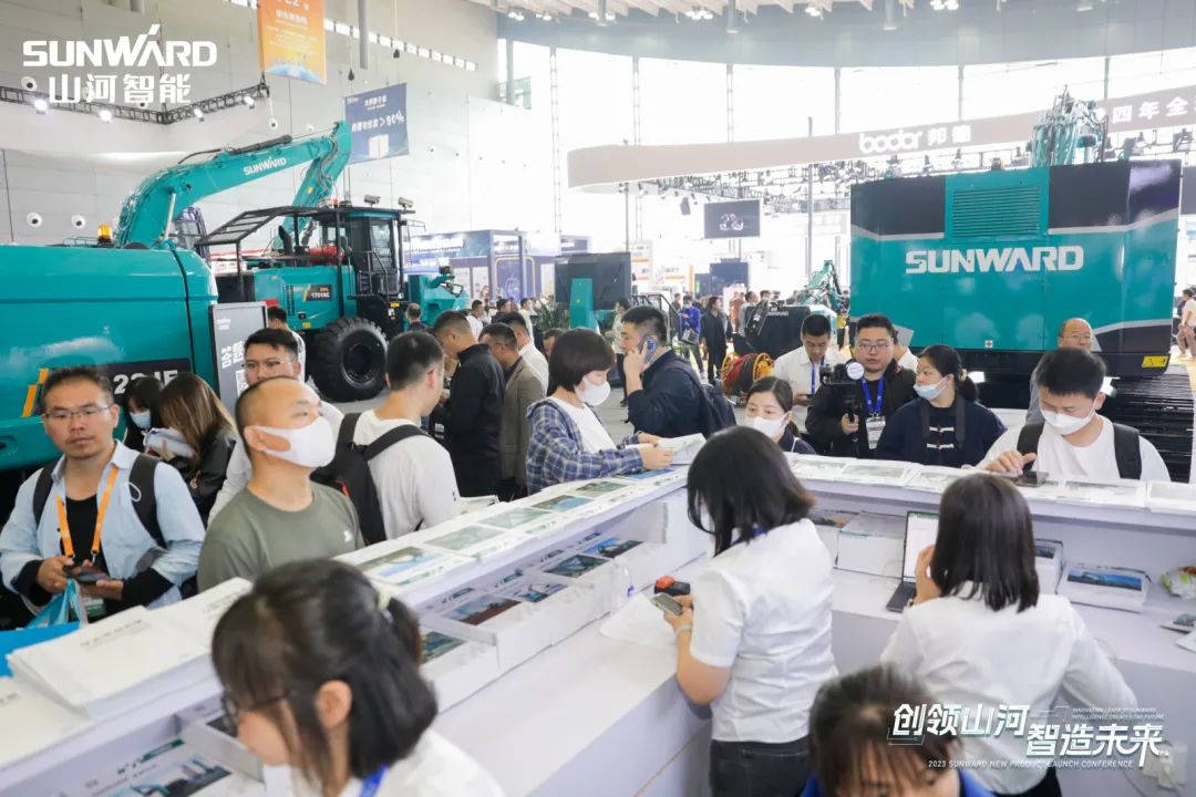 2023 CICEE | 永利集团官网智能亮相2023长沙国际工程机械展！智能化、电动化产品站C位