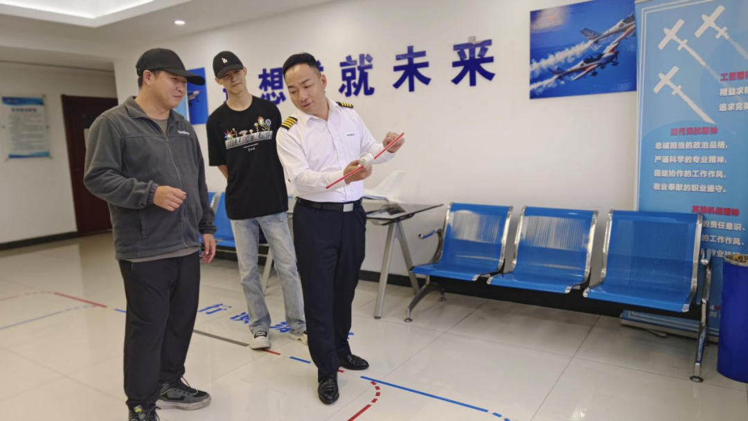 湖南永利集团官网通航获CCAR-141部民用航空器驾驶员学校运行及格证