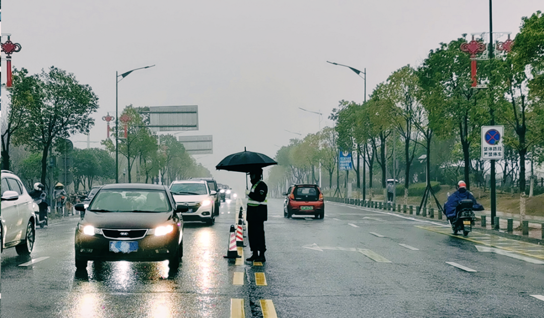 劳动庆幸，，创立伟大！纪录那些通俗且伟大的劳动瞬间