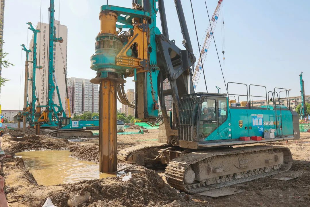 闪灼首都！永利集团官网智能旋挖钻机集群助力民生工程