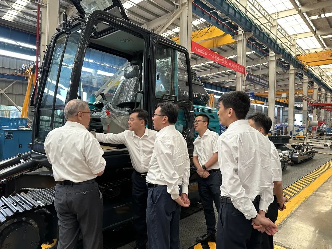 中国联通集团副总司理梁宝俊到访永利集团官网智能