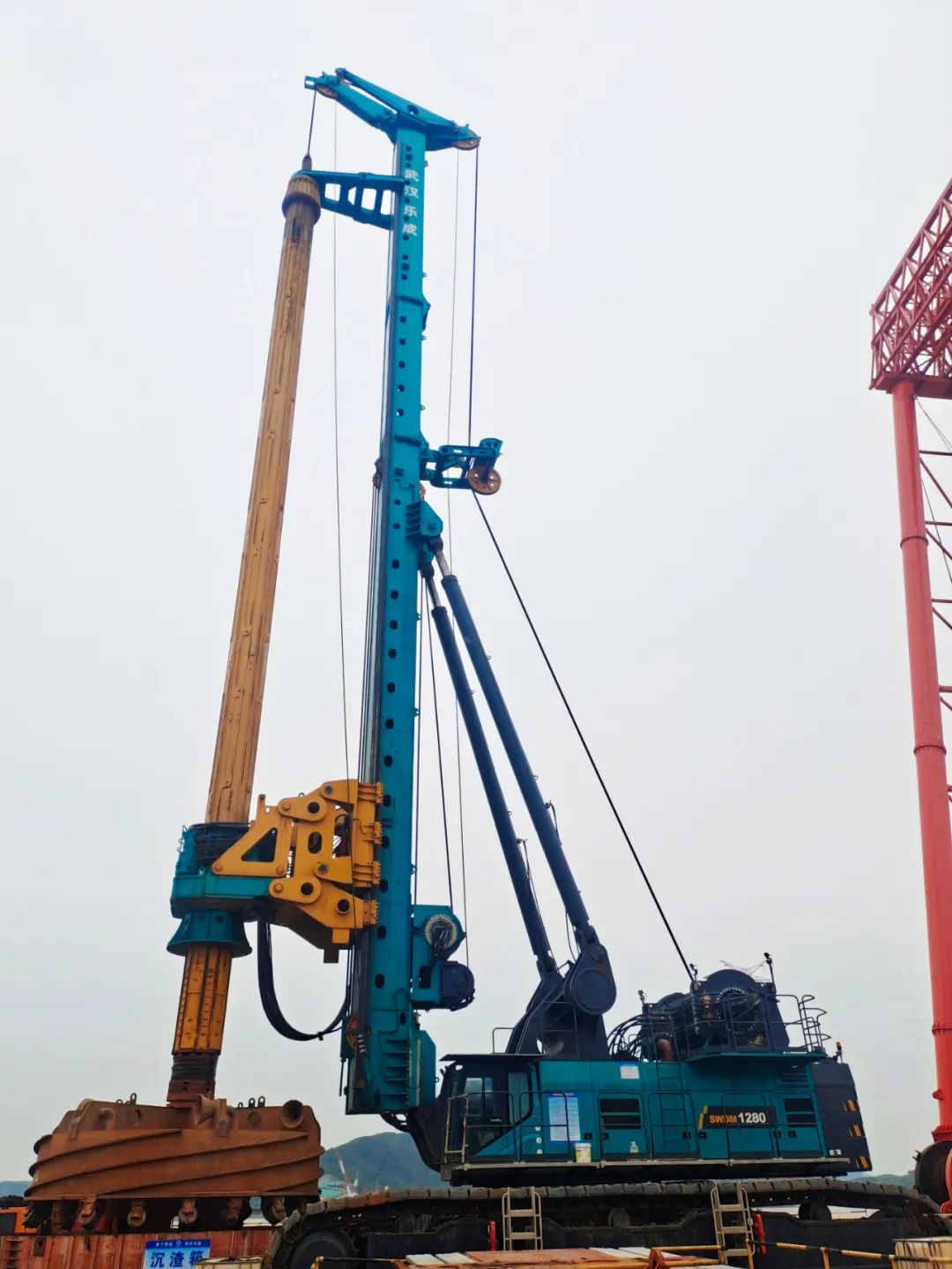 新战绩+1！永利集团官网智能超等旋挖钻机创6.3米直径钻孔新纪录