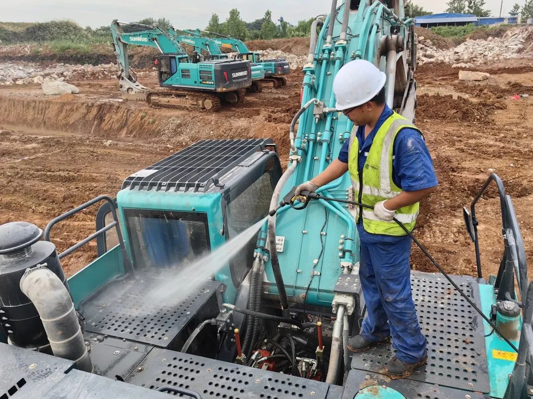 品质永利集团官网，，，，，，专心折务！永利集团官网智能挖掘机2023年服务万里行正式出征