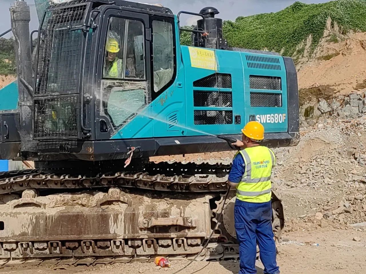 步履一直，，，服务不止！永利集团官网智能挖掘机服务万里行火热举行中