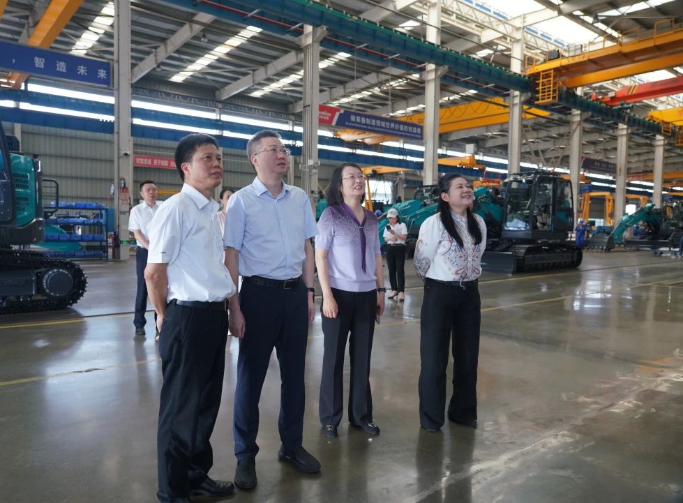 长沙市人民政府副市长、市工商联主席康镇麟调研永利集团官网智能