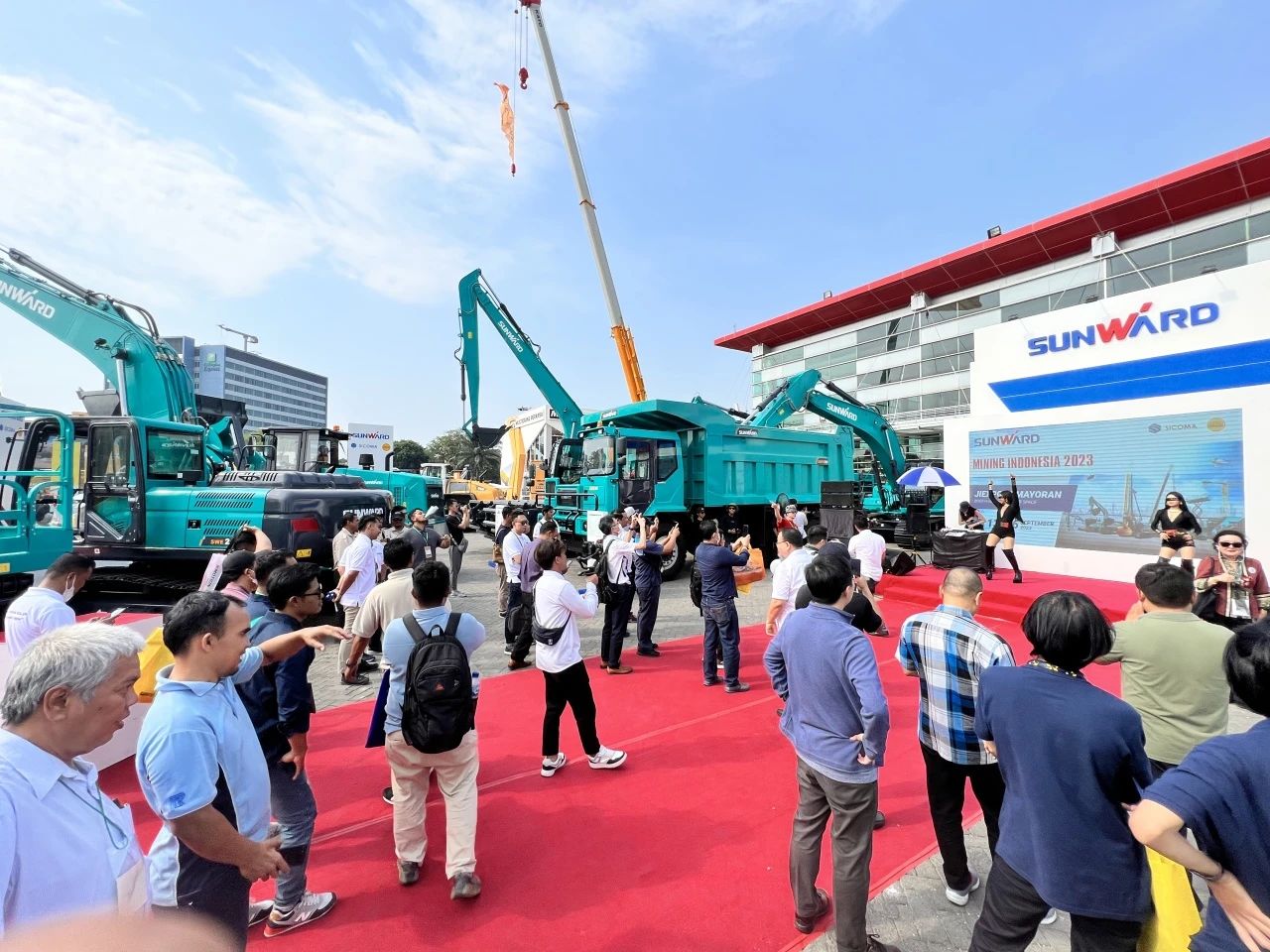 深耕细作，，，，，逆势增添！永利集团官网智能艳服亮相印尼雅加达矿业展