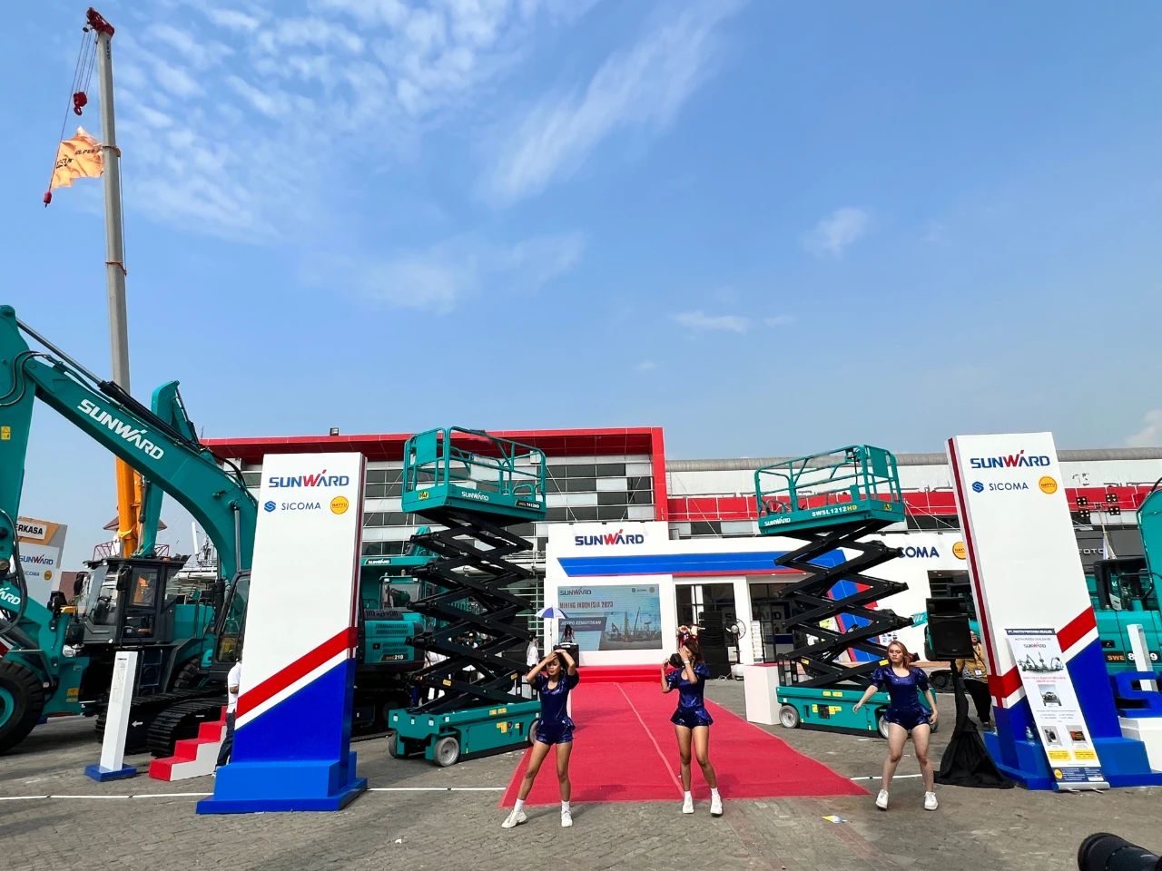 深耕细作，，，，，逆势增添！永利集团官网智能艳服亮相印尼雅加达矿业展