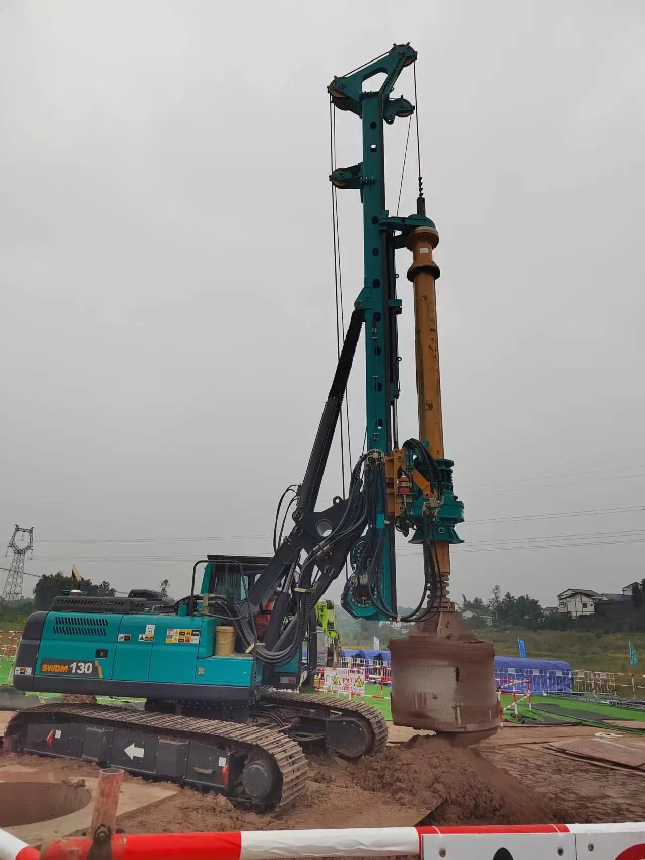 “强将”出击！永利集团官网智能旋挖钻机助力哈密送重庆特高压工程