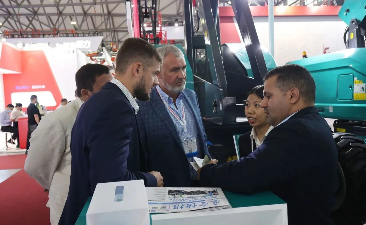 精品出击，，，，，，闪灼魔都！永利集团官网智能全系列高空机械亮相2023亚洲国际高空展