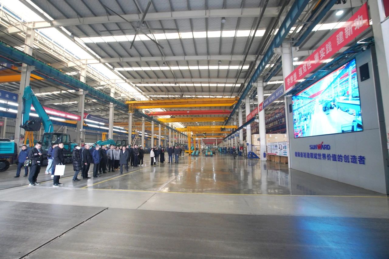 启新程，，，，向未来！永利集团官网矿岩揭牌庆典暨新春发货仪式圆满举行