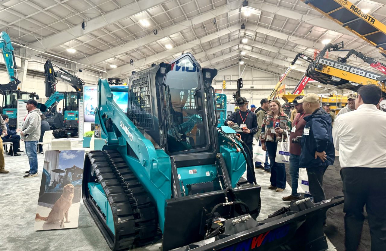 永利集团官网智能亮相加拿大最大重型装备展