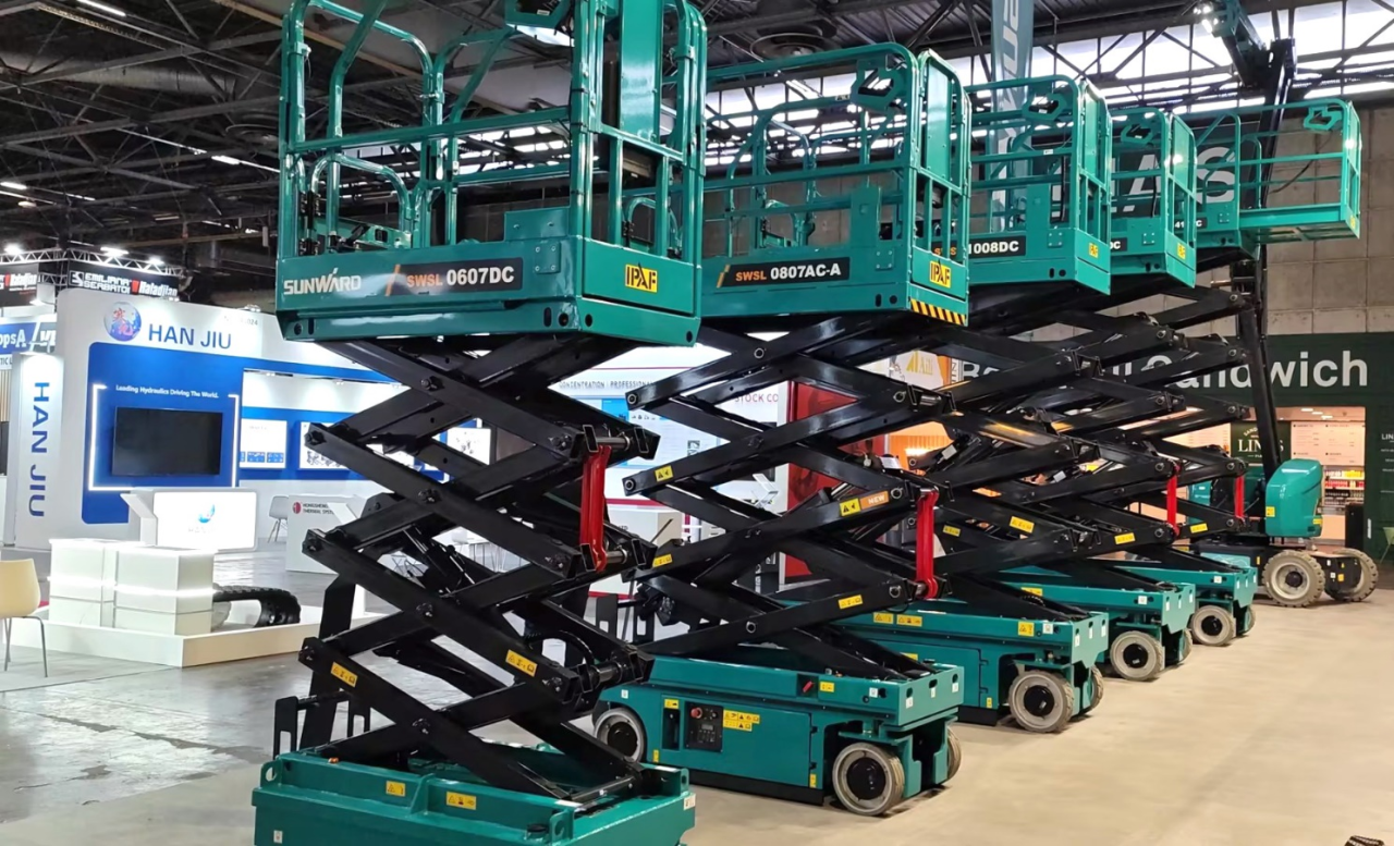 永利集团官网智能高空机械闪灼2024法国工程机械展