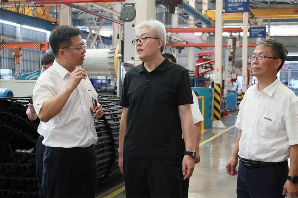 中国五矿工会主席、职工董事张晔到永利集团官网智能调研交流