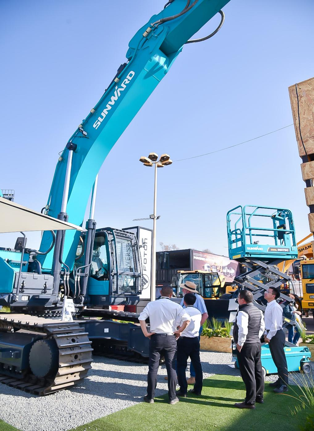 跨越山海，，，，重器远航！永利集团官网智能亮相南非最大矿业展会