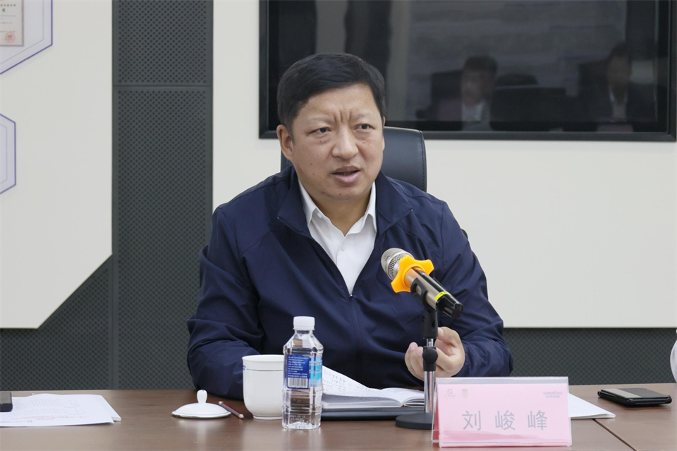 同船出海，，，，，，共赢未来！中铁九局副总司理刘峻峰一行到访永利集团官网智能