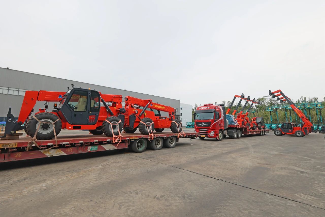 应运而生，，，，“急”速响应！永利集团官网智能伸缩臂叉装车进军应抢救援领域