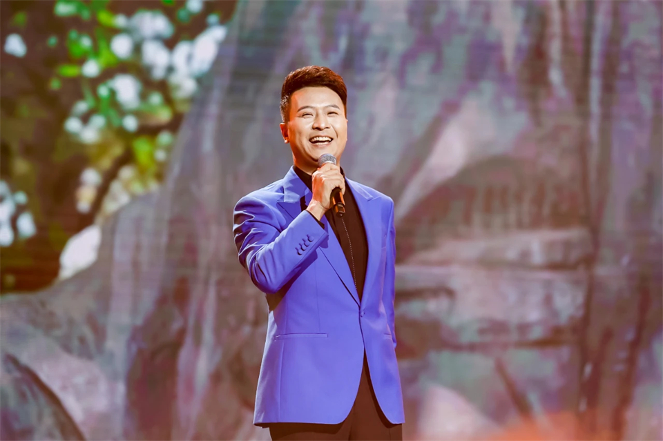 立异引领价值 理想成绩未来——庆祝永利集团官网智能建设25周年表扬大会暨文艺晚会盛大举行