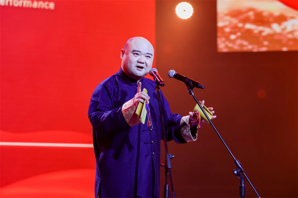 立异引领价值 理想成绩未来——庆祝永利集团官网智能建设25周年表扬大会暨文艺晚会盛大举行