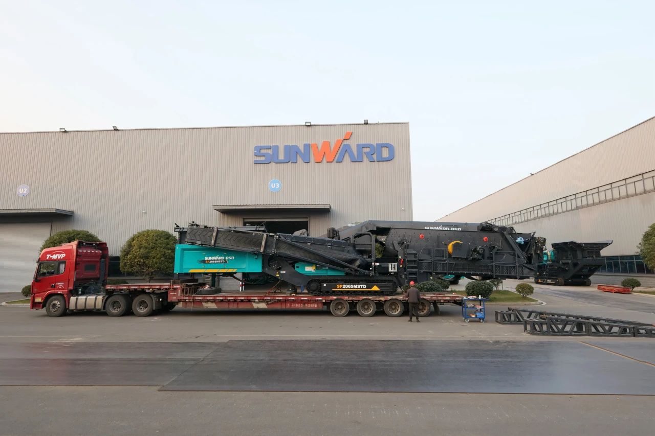 永利集团官网普石勒柴电一体移动破碎筛分装备热销外洋