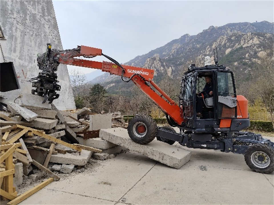 永利集团官网特装重大地形灾难应抢救援机械人入选工信部《先进清静应急装备推广目录（工业领域2024版）》