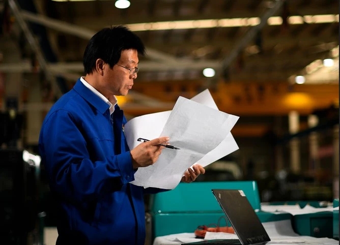 全省表扬！张大庆荣获“湖南省劳动模范”称呼