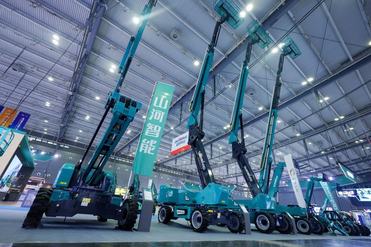 2025 CICEE | 永利集团官网智能SWT34JE-P电动直臂式高空作业平台重磅宣布！