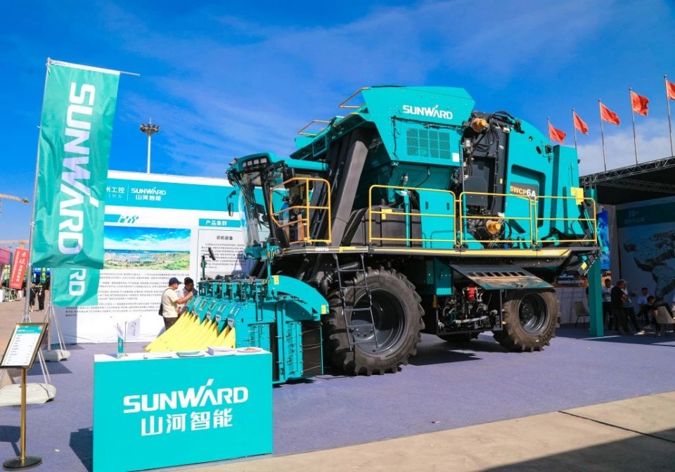 永利集团官网智能亮相2025新疆国际农业机械博览会