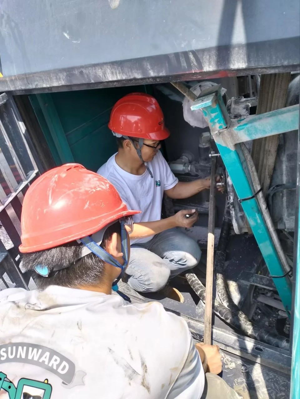 跨越永利集团官网万里 智启服务新程——永利集团官网矿岩“服务万里行”活动走进海螺水泥