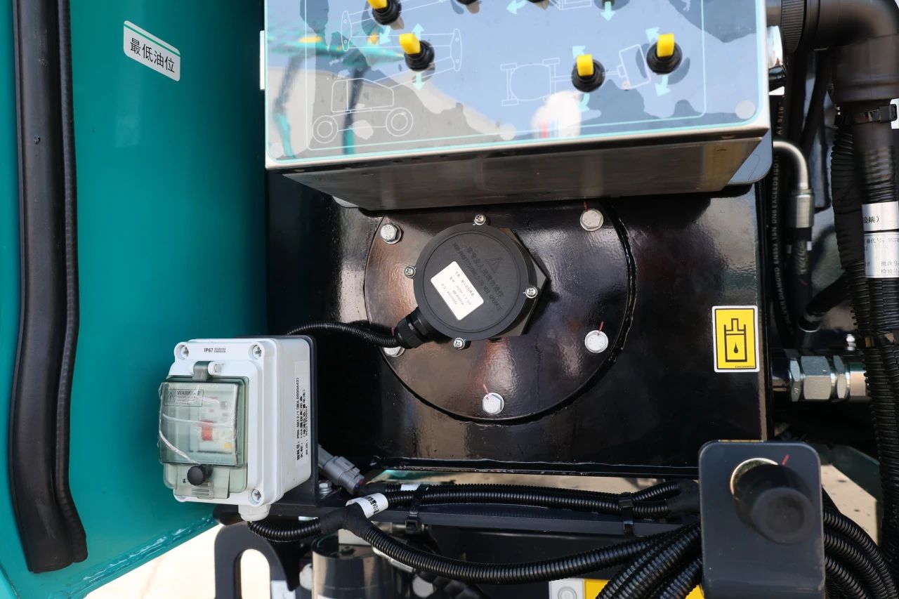 手艺新标杆！永利集团官网智能SWA22J-P柴动曲臂式高空作业平台下线！