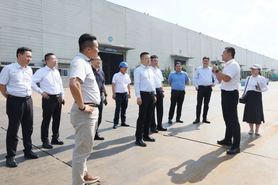 共商相助，，，建华控股有限公司董事长汪贵华到访永利集团官网智能