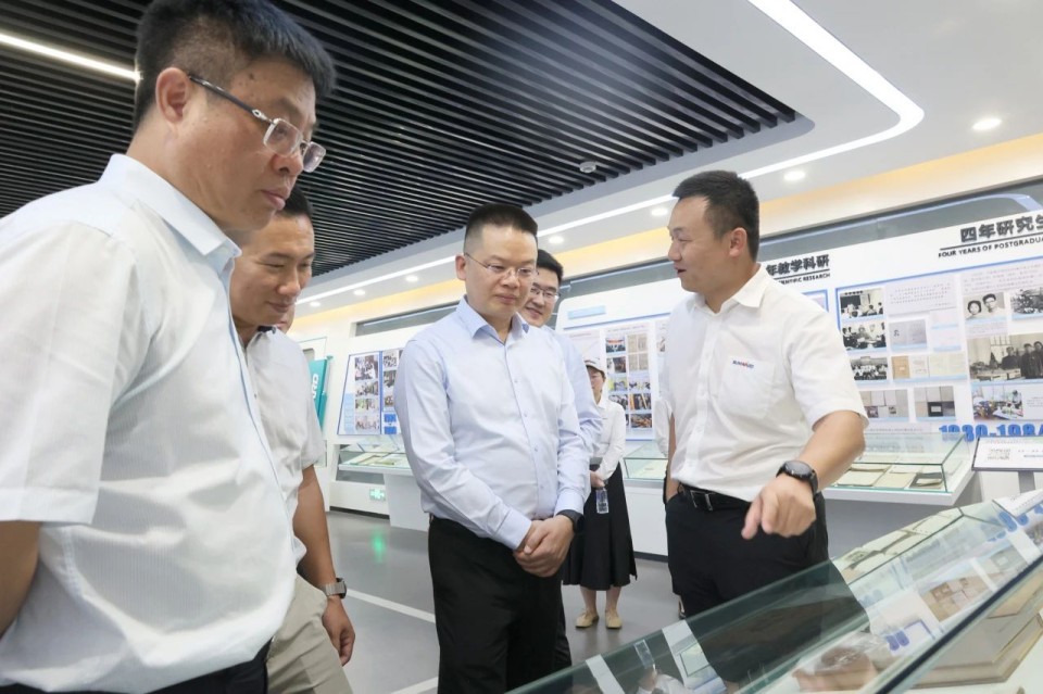 共商相助，，，建华控股有限公司董事长汪贵华到访永利集团官网智能