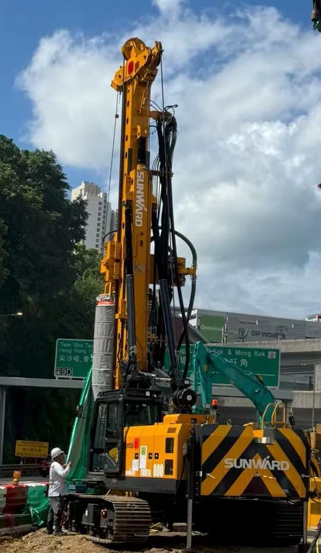 硬核首秀！永利集团官网智能SWDTH800大直径潜孔锤钻机进击香港市场