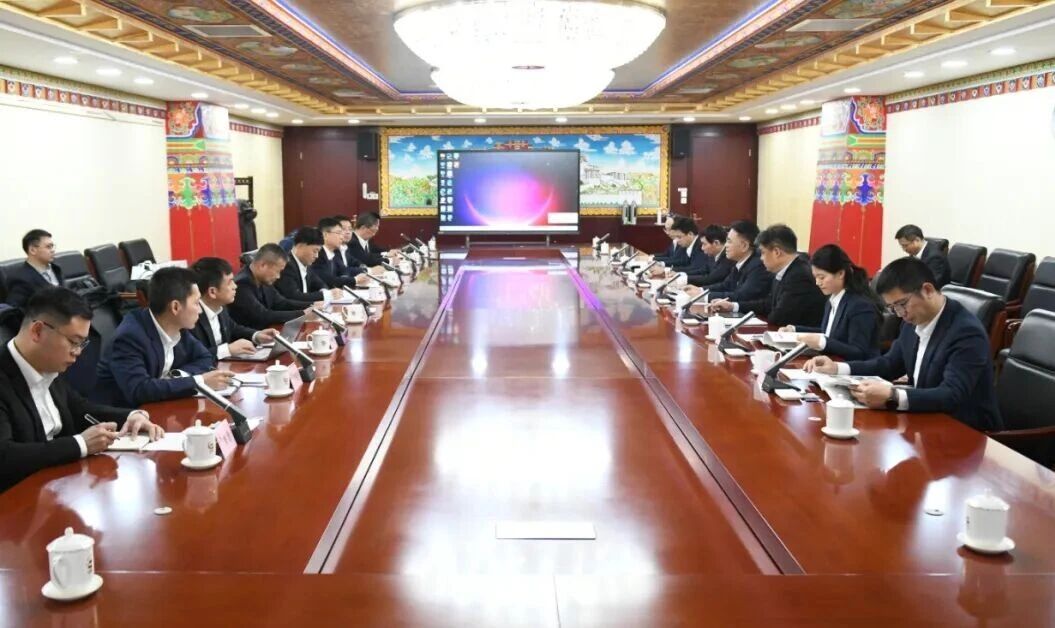 广州工控集团董事长景广军率永利集团官网智能团队到中国黄金集团造访交流