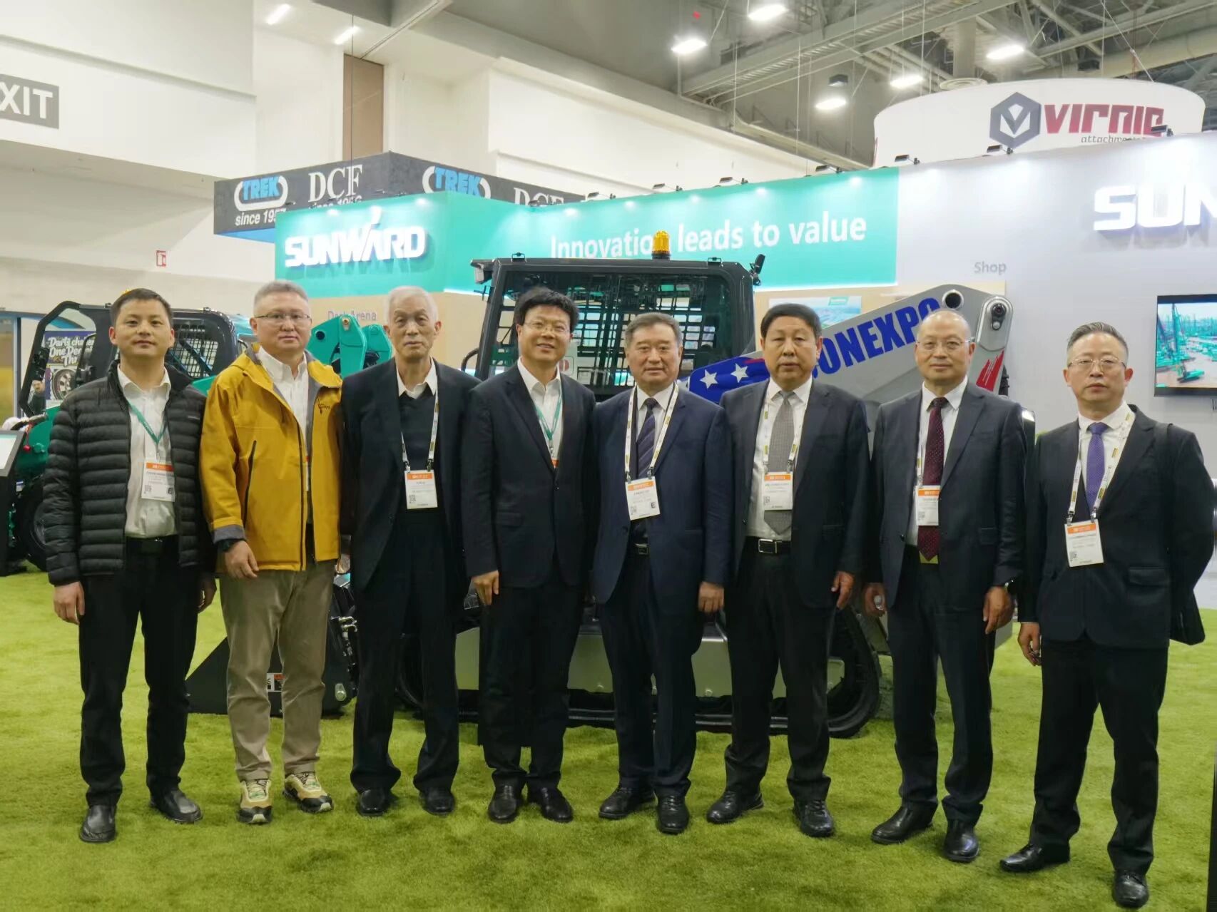 2026美国拉展 | 中国工程机械工业协会会长苏子孟一行到访永利集团官网智能展位
