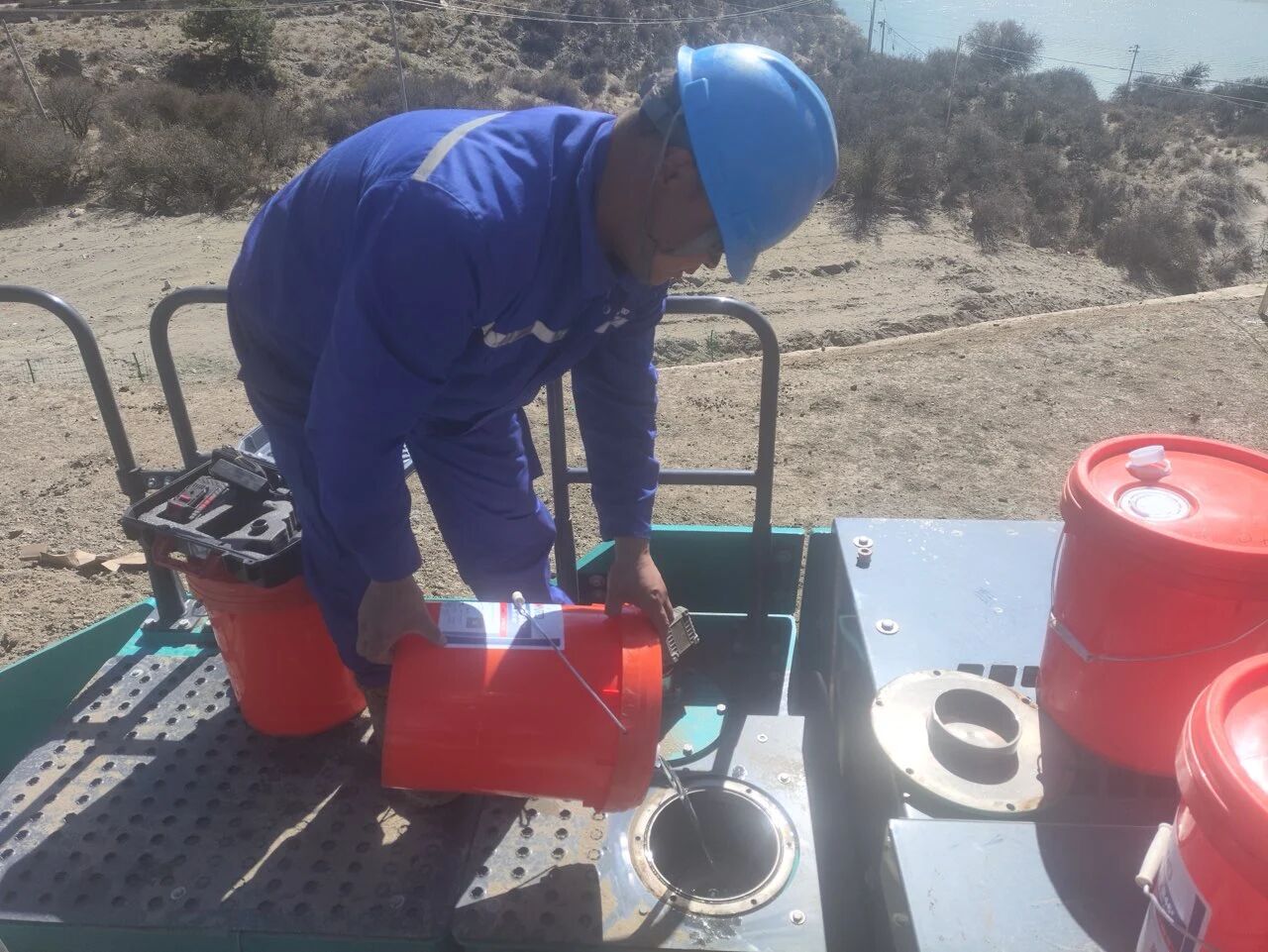 在离天最近的地方，，，，，，有一群永利集团官网“铁军”