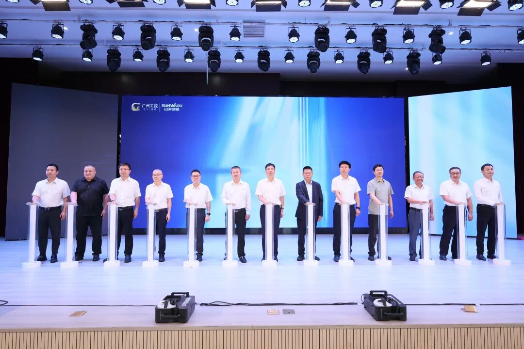 永利集团官网智能系列电动挖掘机品鉴会在长沙盛大举行